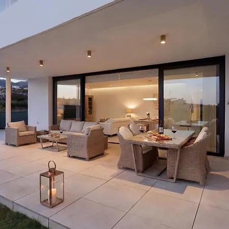Apartamento Exclusive Garden In Higueron