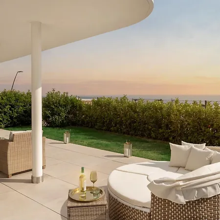 Exclusive Garden In Higueron Apartamento *